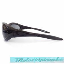 Airfoil Black Sunglasses with Smoke Lens And UV 400 Protection with Padded Frame